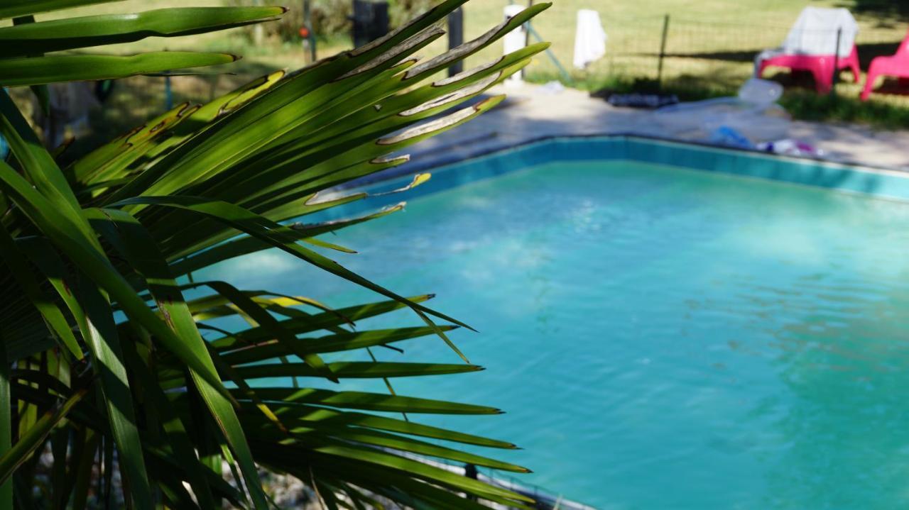 La Vieille Ecole Bed & Breakfast Bourgougnague Екстериор снимка