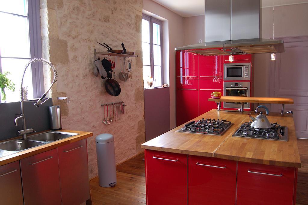 La Vieille Ecole Bed & Breakfast Bourgougnague Екстериор снимка